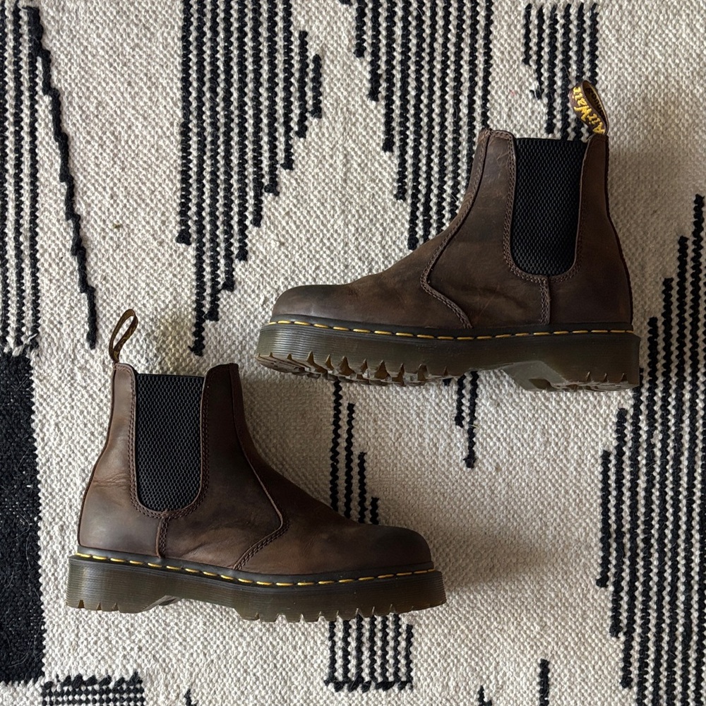 Doc Martens thick soled Brown Leather Chelsea Boots